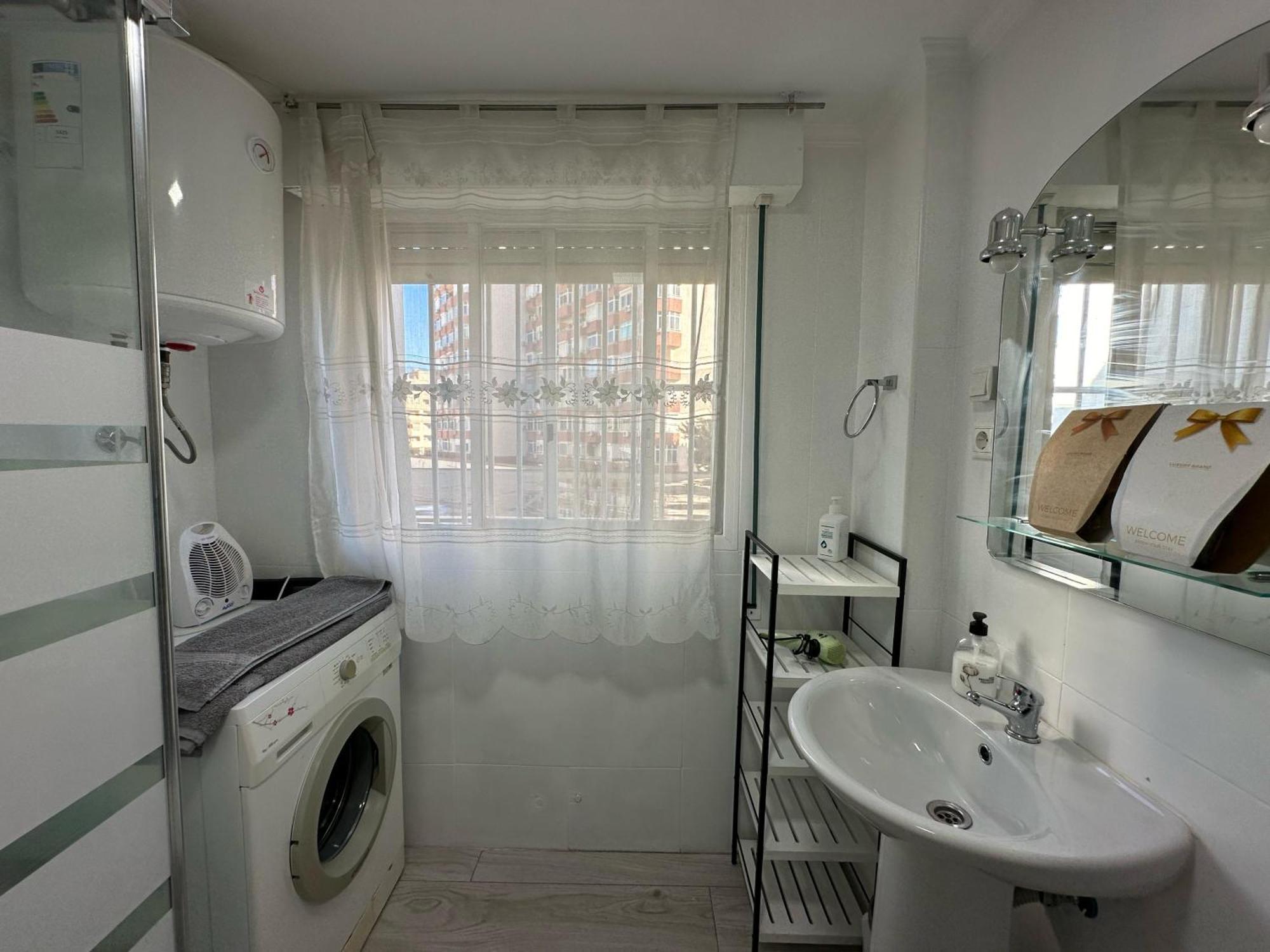 Cg131 - Centro 50 Metros, Playa 650 Metros, Wifi, Fire Stick Amazon Apartment Torremolinos Bagian luar foto